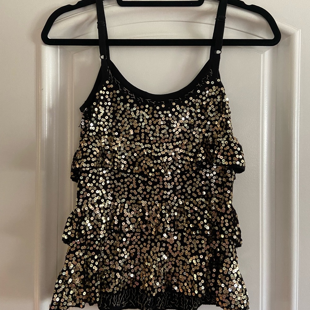 INC Beautiful golf sequin tank